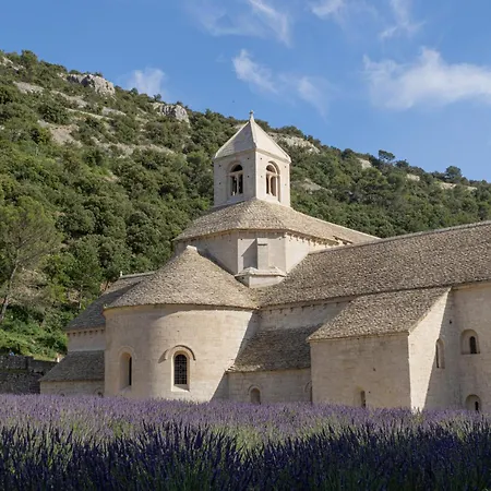 Dans Le Luberon Δωμάτια σε οικογενειακή κατοικία *