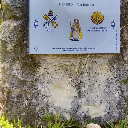Δωμάτια σε οικογενειακή κατοικία Dans Le Luberon